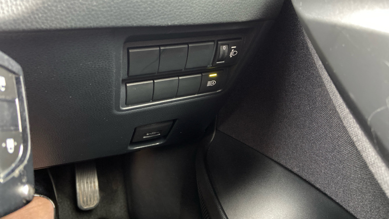 Toyota Yaris 1.5 Hybrid Design 5dr CVT Hybrid Hatchback